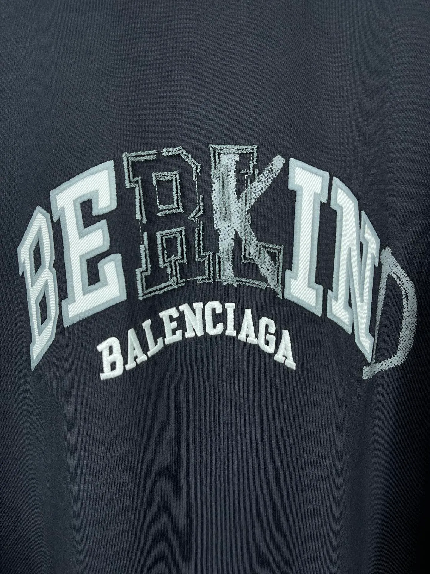 【 . Quality】BALENCI*GA/ BALENCI*GA#2024 New Arrival，Classic LOGO . T . 。 Authentic 。 ！ ZP . 260 ， . . . . Color Change。 。 。 12W ， ， . ， 。 OS . Same Style ：BL 223212 ：Dark Blue . Gray Size：XS L